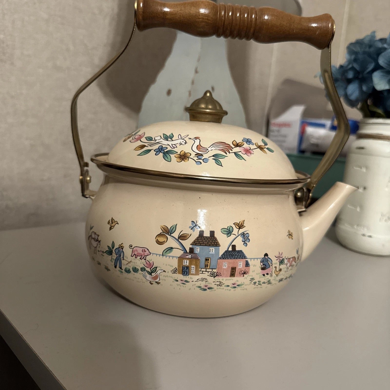 Vintage International Heartland 2 Qt Teapot Kettle Enamel with Brass Wood Handle | eBay