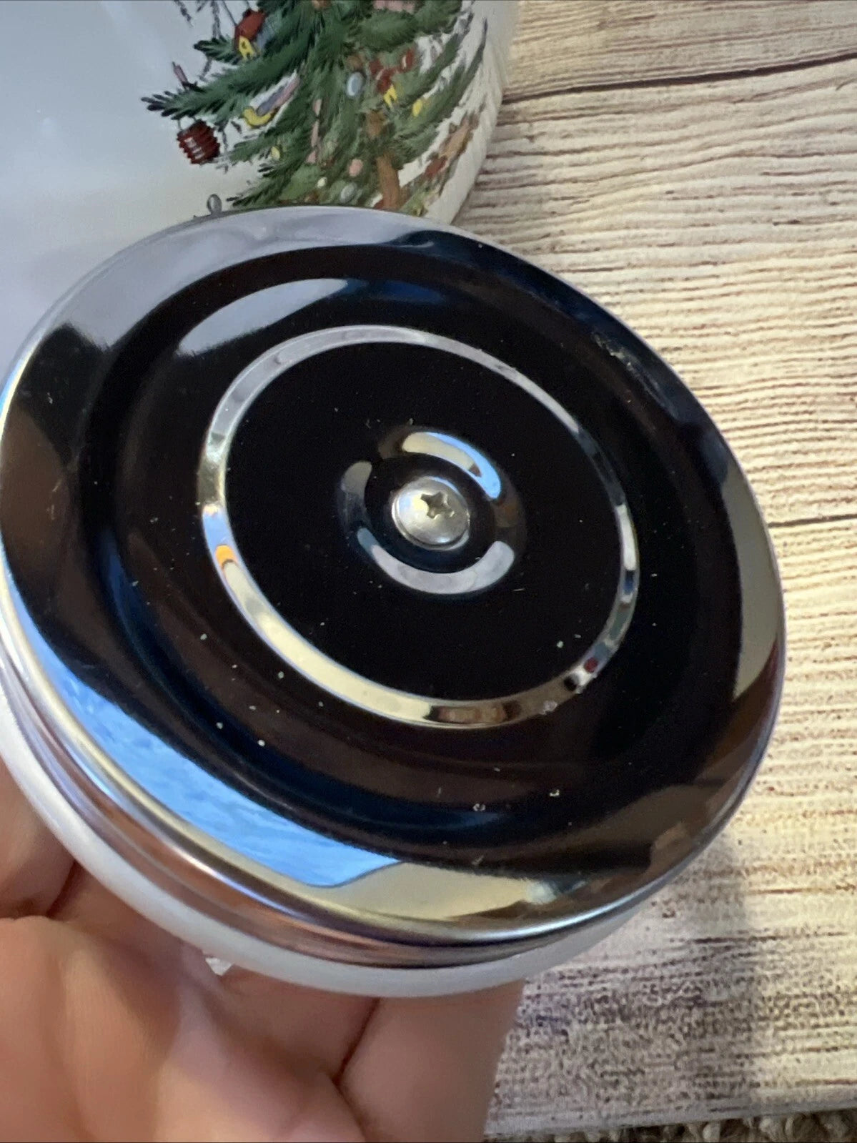 Spode Christmas Tree Whistling Tea Kettle Pot Porcelain Enamel on Steel 2.2 Qt