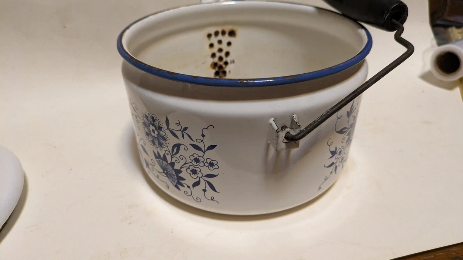 Vintage Blue Onion Danube Style Enamel Teapot Metal Bail Wood Handle 4.5"×8"