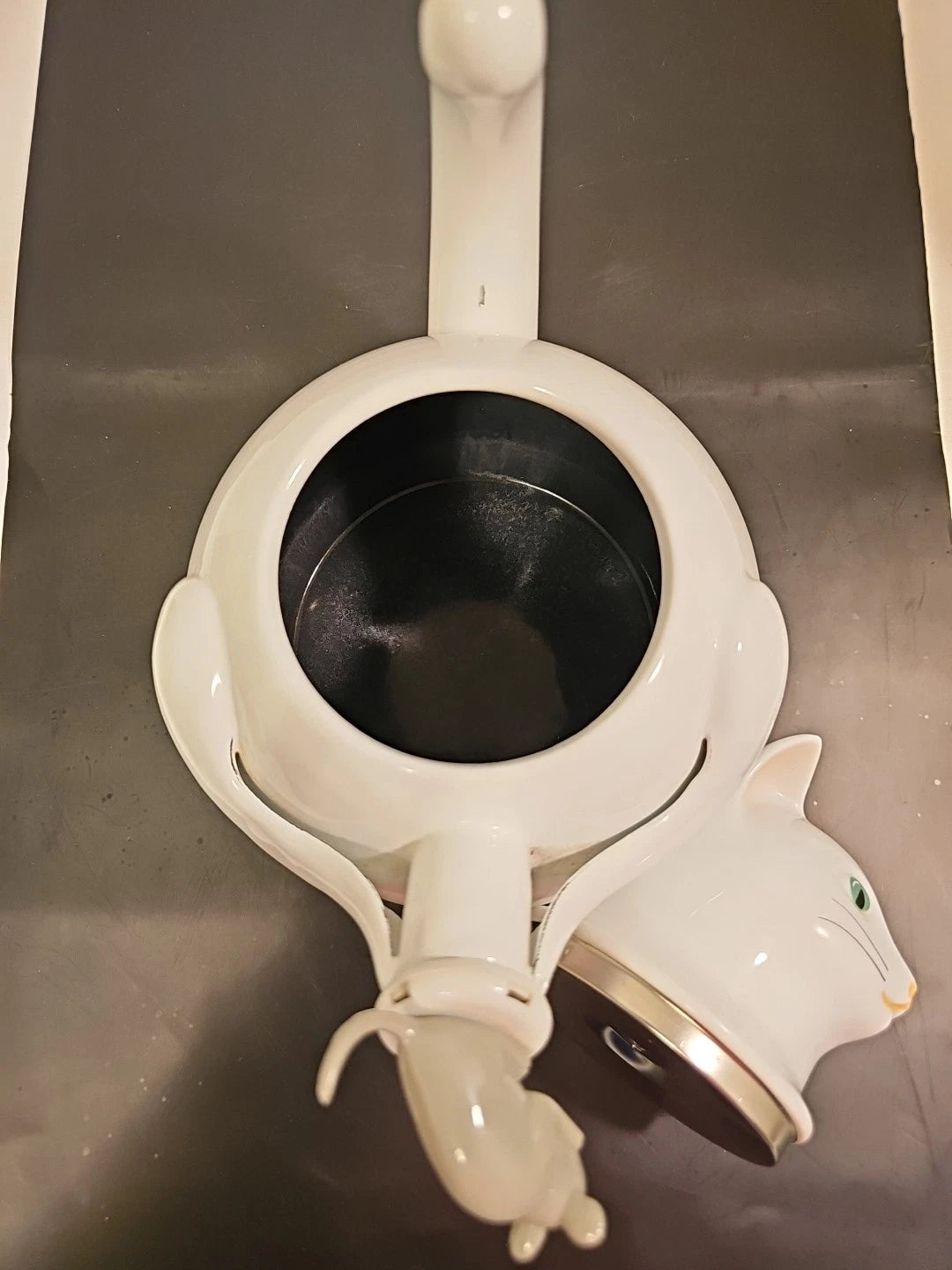 Vintage  Copco White Cat & Gray Mouse Enamelware 2 ½ QT Tea Kettle