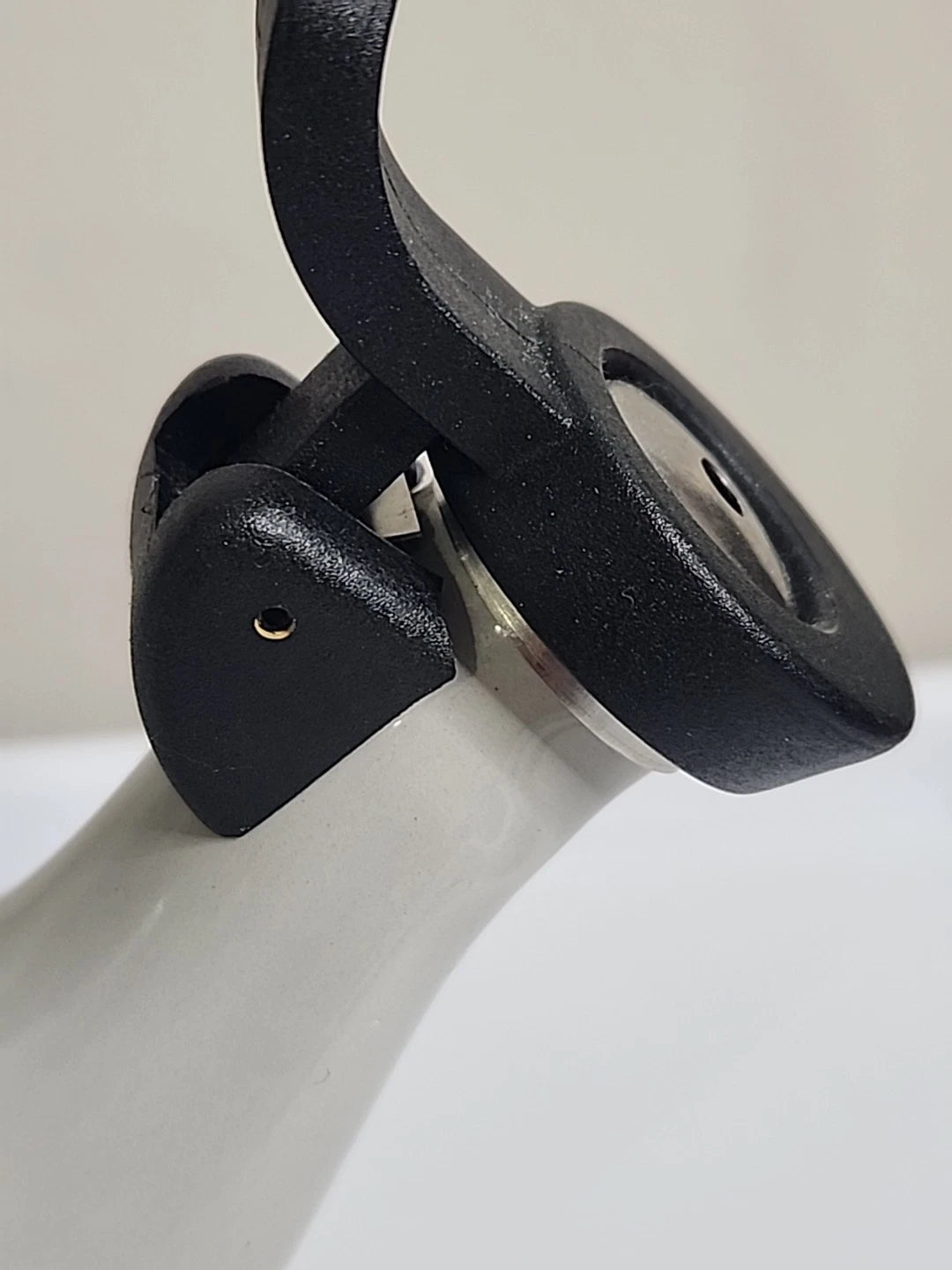 Le Creuset Whistling Tea Kettle Gray Tea Pot 1.25 Qt 1.1 L Enameled