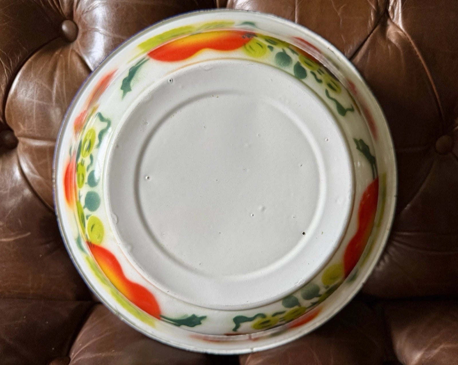 Vintage 1960s Enamelware Graniteware Coffee/Tea Pot 7 1/2" + 12" Bowl FRUIT