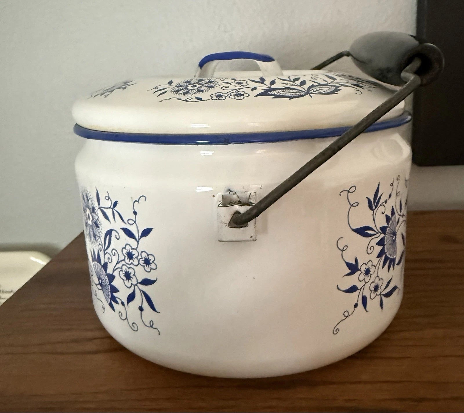 Vintage Blue Onion Danube Style Enamelware Teapot Metal Bail Wood Handle | eBay