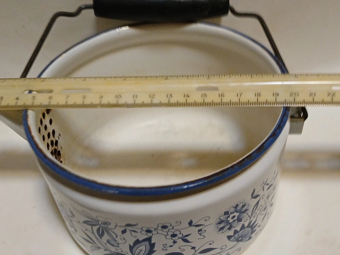 Vintage Blue Onion Danube Style Enamel Teapot Metal Bail Wood Handle 4.5"×8"