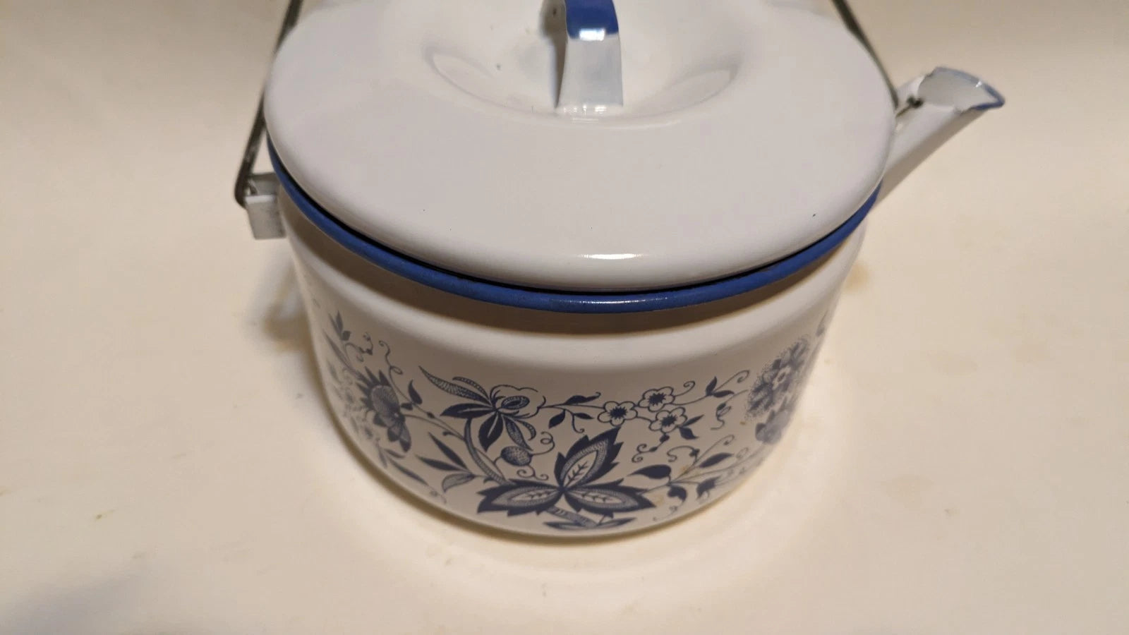 Vintage Blue Onion Danube Style Enamel Teapot Metal Bail Wood Handle 4.5"×8"