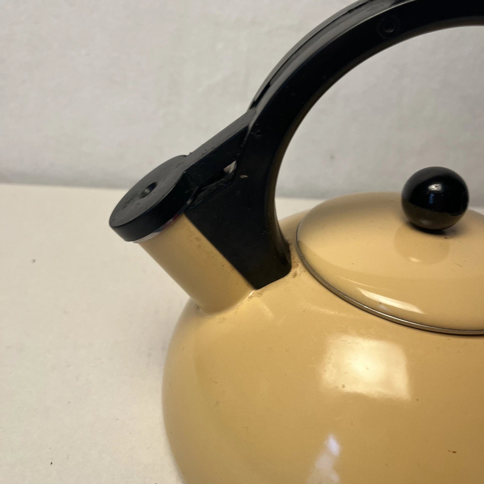 Vintage Cream Yellow Enamel Whistling Teapot Tea Kettle MCM Black Handle | eBay