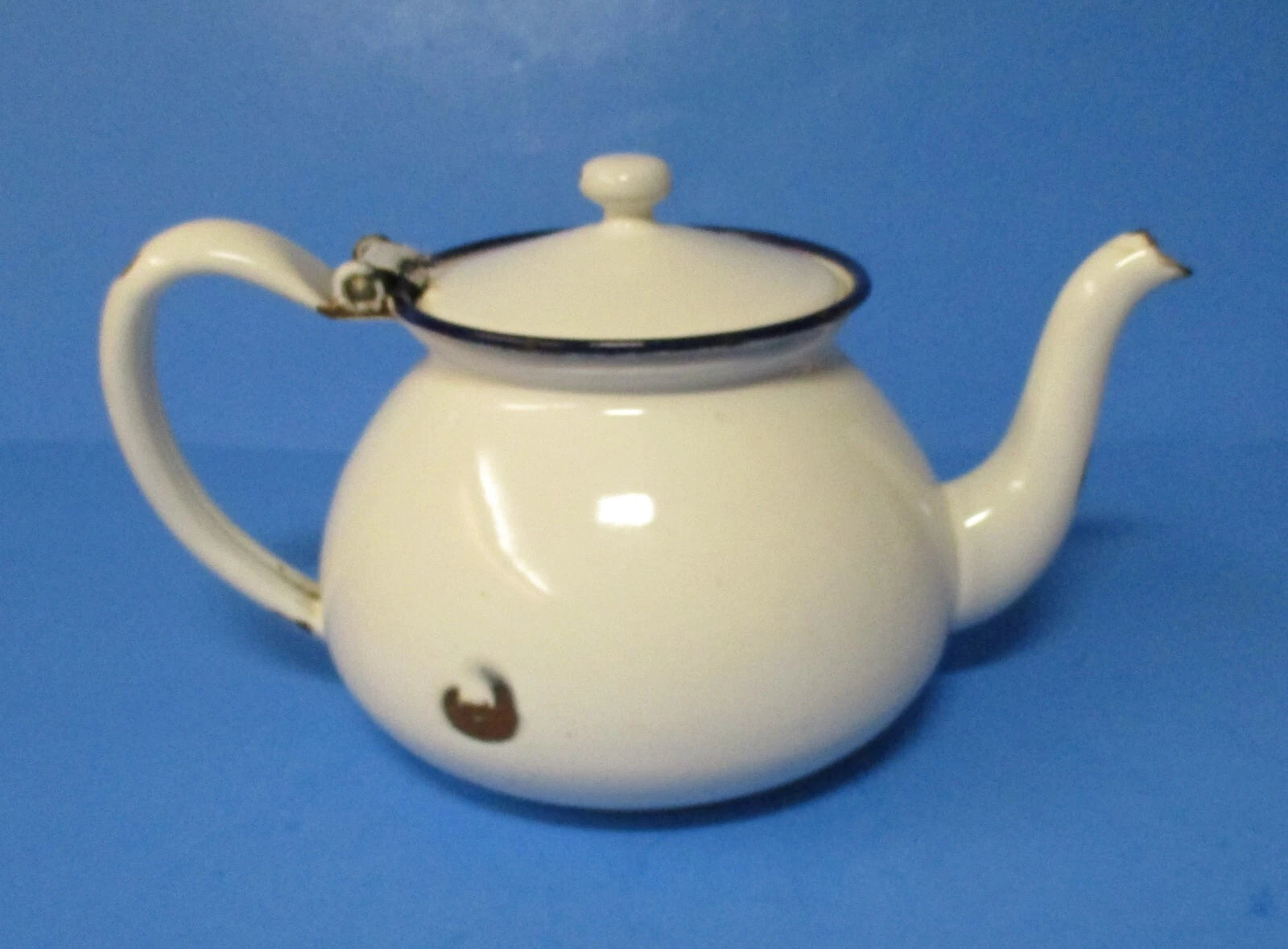 graniteware enamel ware Boston style teapot white w/ dark blue USED vintage rj