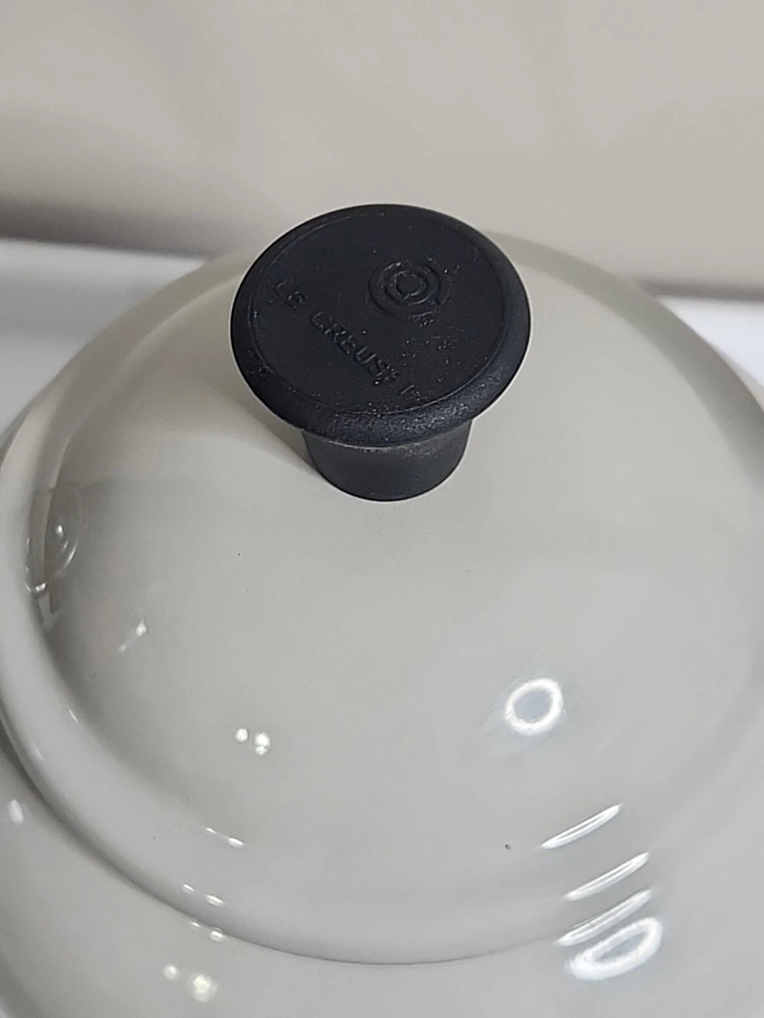 Le Creuset Whistling Tea Kettle Gray Tea Pot 1.25 Qt 1.1 L Enameled