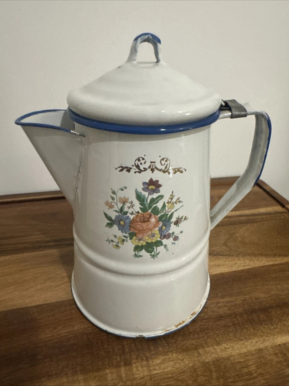 VINTAGE CINSA SALTILLO WHITE w/FLOWERS ENAMELWARE COFFEE/ TEA POT