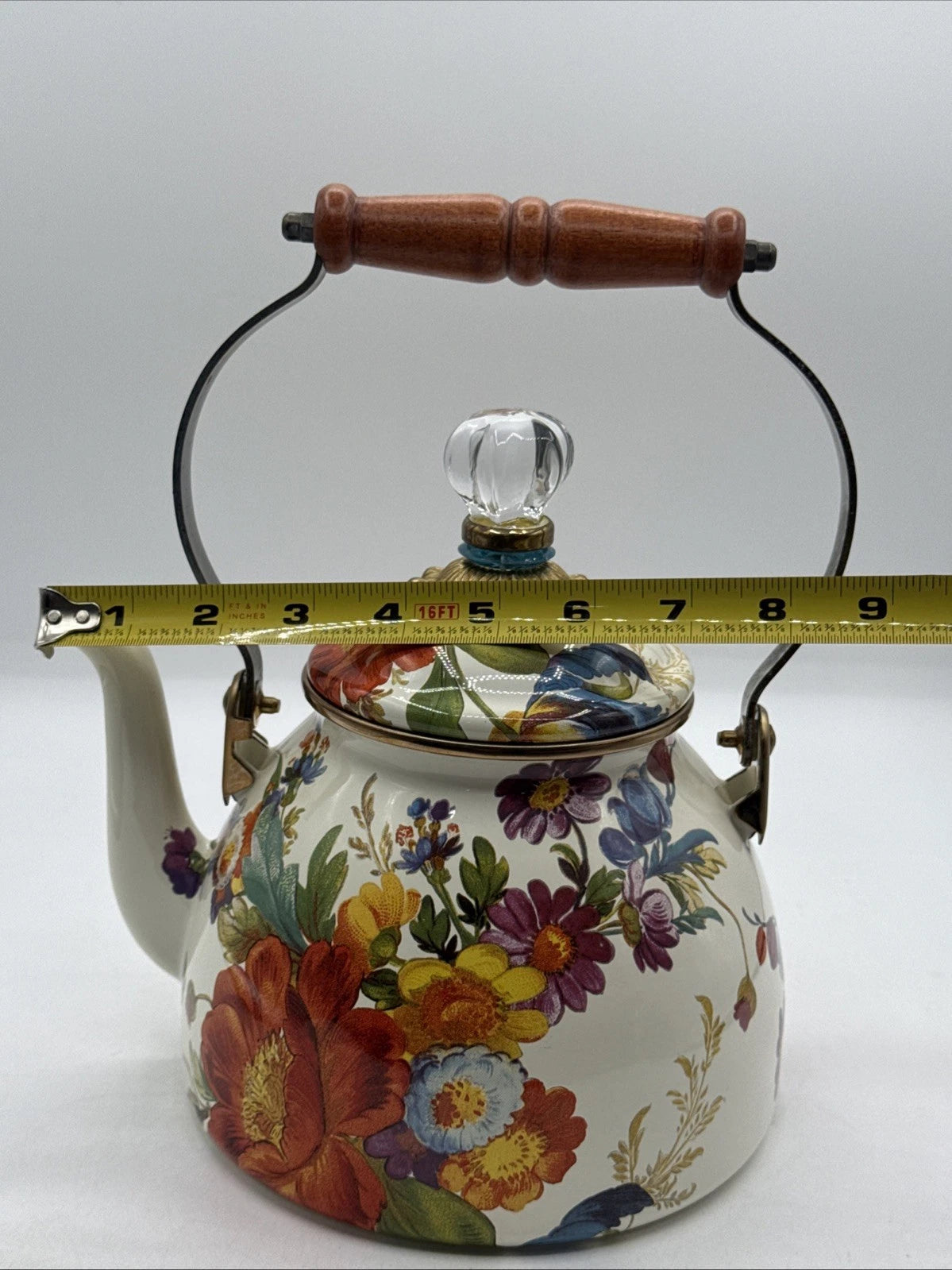 Mackenzie Childs Enamel White Flower Market 2 Quart Tea Pot / Kettle