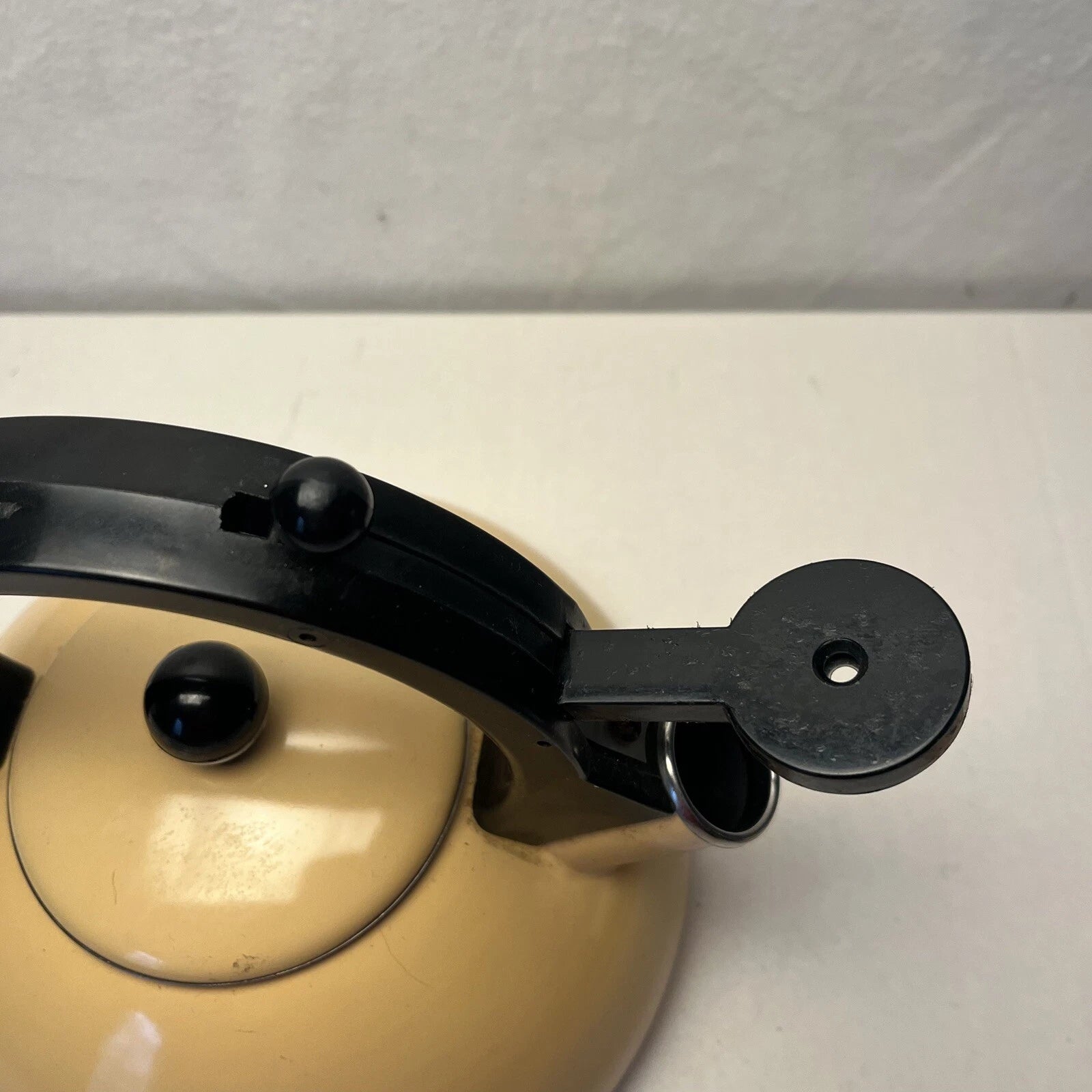 Vintage Cream Yellow Enamel Whistling Teapot Tea Kettle MCM Black Handle | eBay