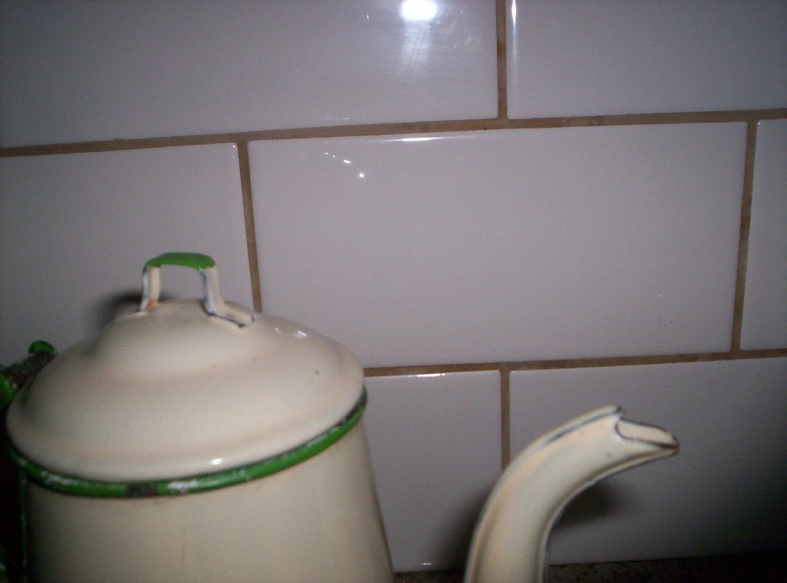 Vintage Enamelware Coffee pot/Teapot Cream/Green 9''
