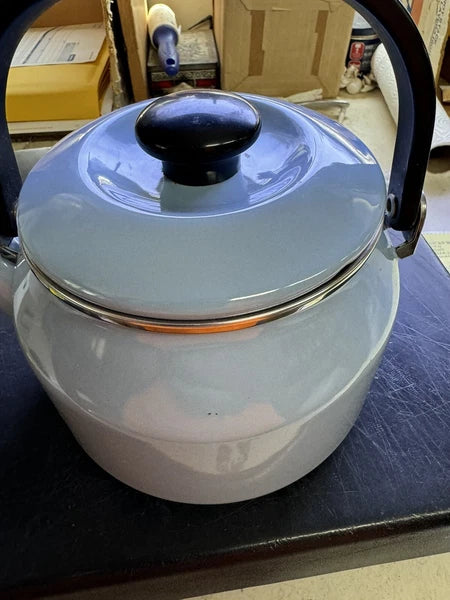 Siam Fuji Ware 2 Quart Tea Pot Kettle Light Blue Coffee Enamel