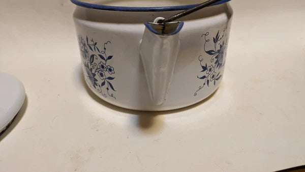 Vintage Blue Onion Danube Style Enamel Teapot Metal Bail Wood Handle 4.5"×8"