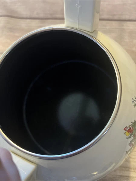 Spode Christmas Tree Whistling Tea Kettle Pot Porcelain Enamel on Steel 2.2 Qt