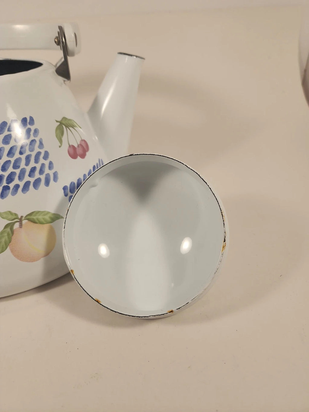 White Enamel Teapot Fruit Pear Cherries Plum Peach Blue 2 Qt Decorative Tea Pot
