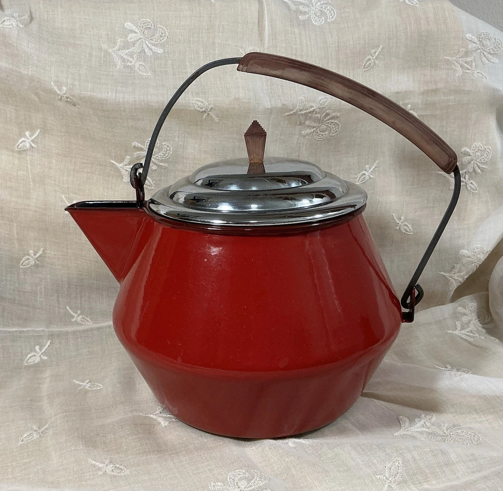 Sassy RED GRANITEWARE Enamelware TEAPOT Kettle Art Deco Style Shiny Vintage