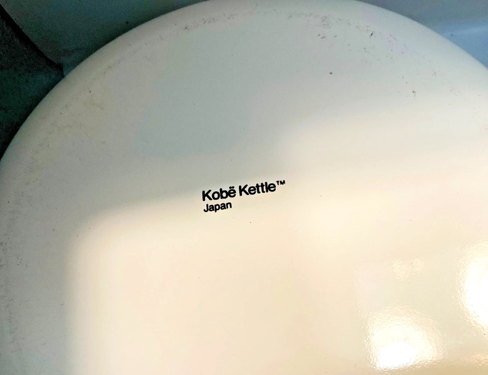 Kobe Kettle Japan Vintage White Floral Enamel Teapot Wooden Handle Decorative