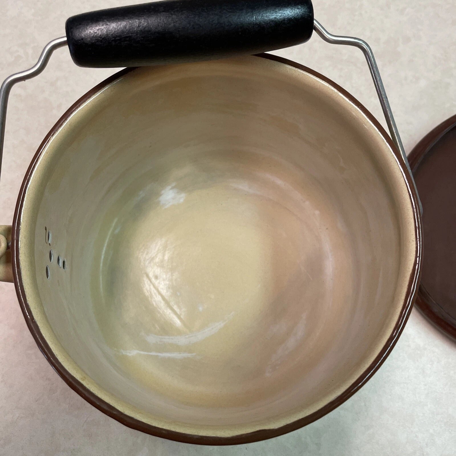 Vtg Beige Enamelware Teapot Kettle w/Brown Lid & Black Wooden Handle Rustic