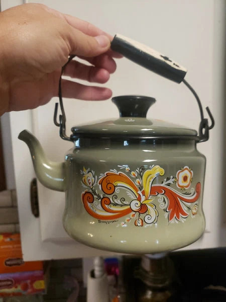 Berggren EnamelWare Teapot ROSEMALING Nordic '65 Green  Swedish Folk Art Cottage