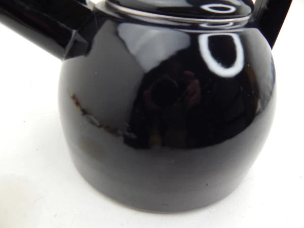 Tea Pot Enamel 2 Quart Kettle Black Easy Squeeze Handle Vtg